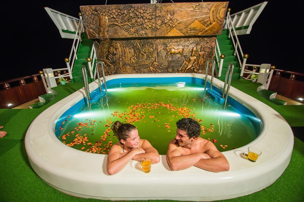 Dragon Legend Cruise Hotell Ha Long Eksteriør bilde